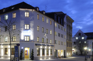 Hotel Blauer Bock 100